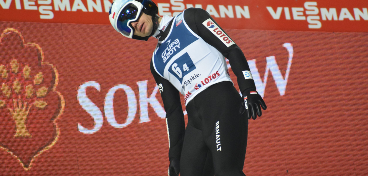 Kompromitacja polskich skoczków. Pilot nie wie, co się dzieje [felieton]