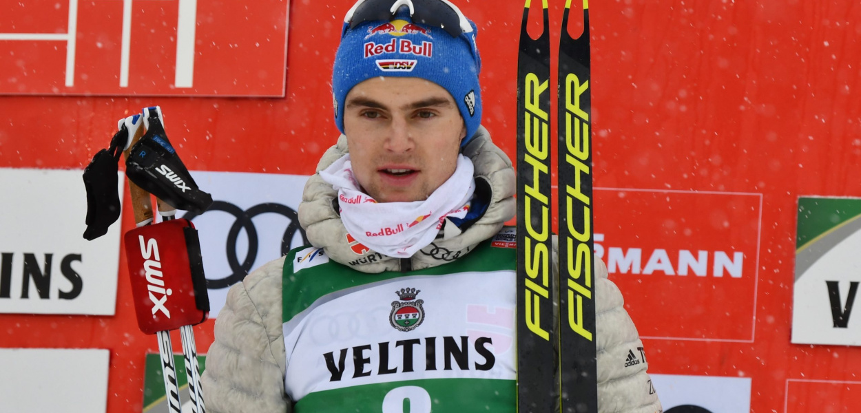 Szalona pogoń Vinzenza Geigera zakończona zwycięstwem. Polscy kombinatorzy poza tr