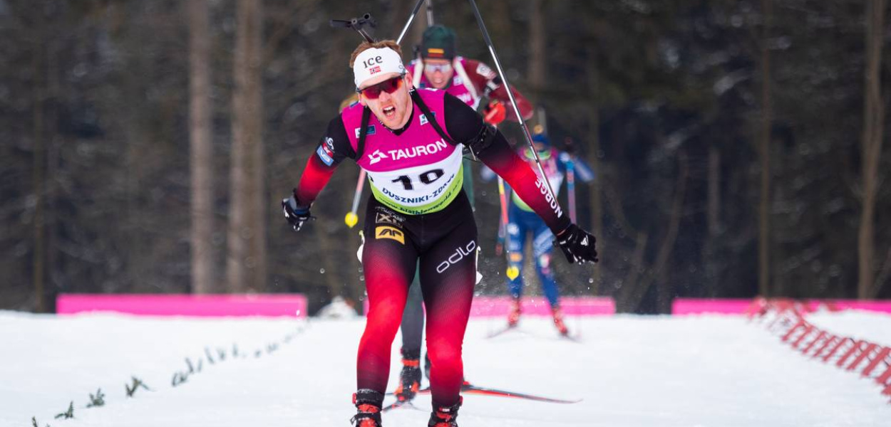 Norweski biathlonista miał problemy po trzeciej dawce szczepionki