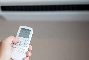 Chłodzisz się klimatyzacją? Oto, co najczęściej robią źle Polacy-137799
