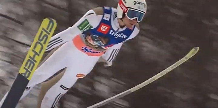 Mistrz świata zmienił narty na maszynę do szycia-138227