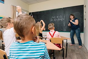 Nowy przedmiot szkolny dzieli Polaków. Kluczowa data właśnie nadeszła-138480