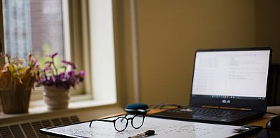 Uporządkuj umowy i faktury w jednym systemie