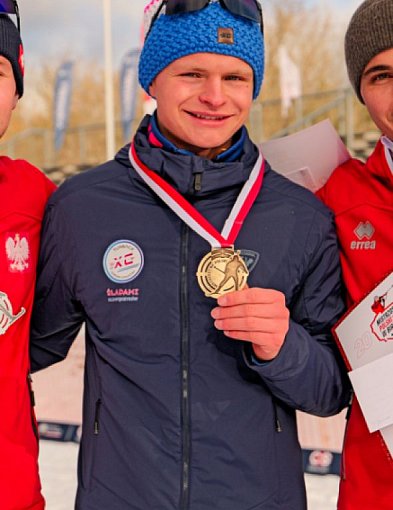 18-latek ograł rywali. Jest nowym mistrzem Polski w biathlonie-139624