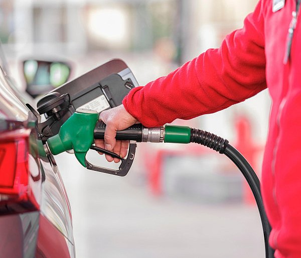 UOKiK skontrolował paliwa. Sprawdź, które stacje wypadły najgorzej-138836