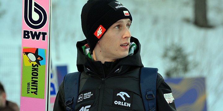 I znów słabe show na skoczni. Wąsek zniesmaczony
