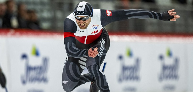 PŚ w Inzell. Fenomenalny Damian Żurek pokonuje Stolza i wygrywa!