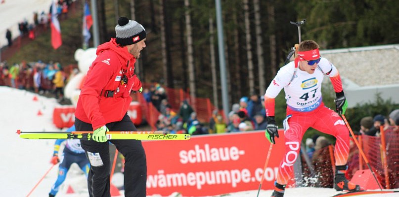 PŚ w Hochfilzen. Badacz z kolejnymi punktami. Wpadka sztafety - 139422
