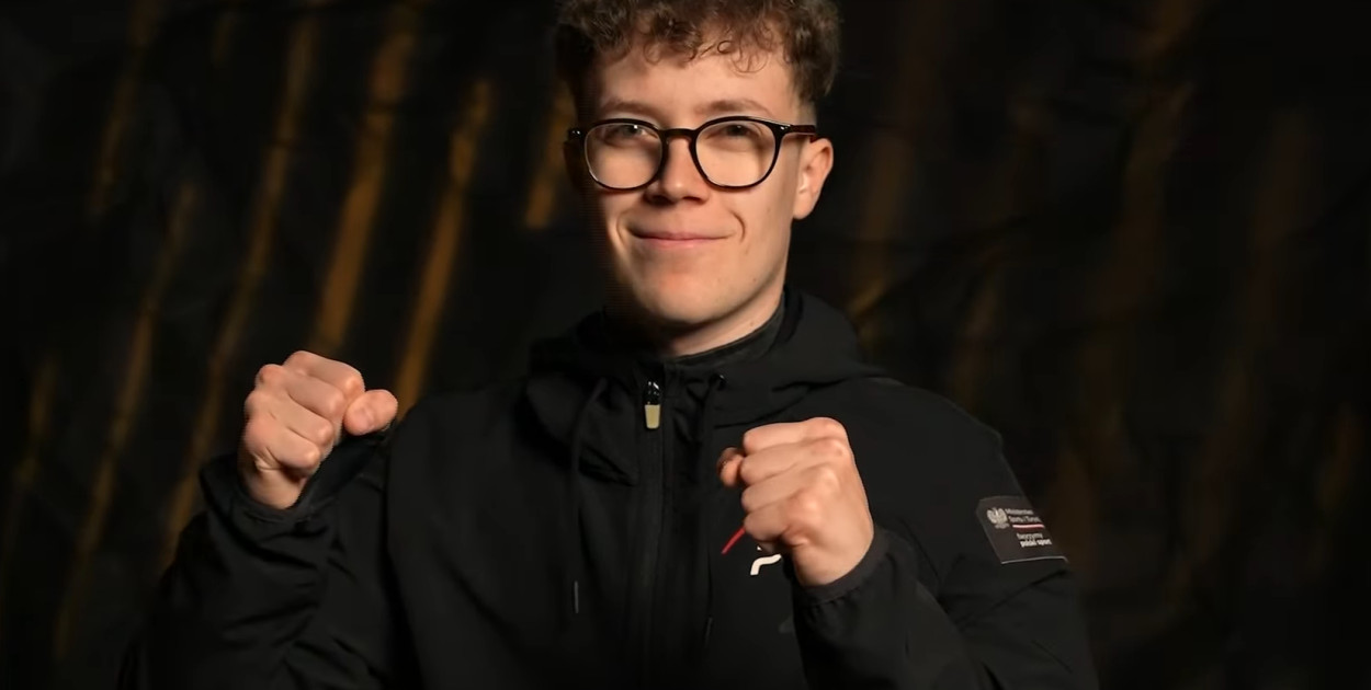 screen, YT, Skating ISU