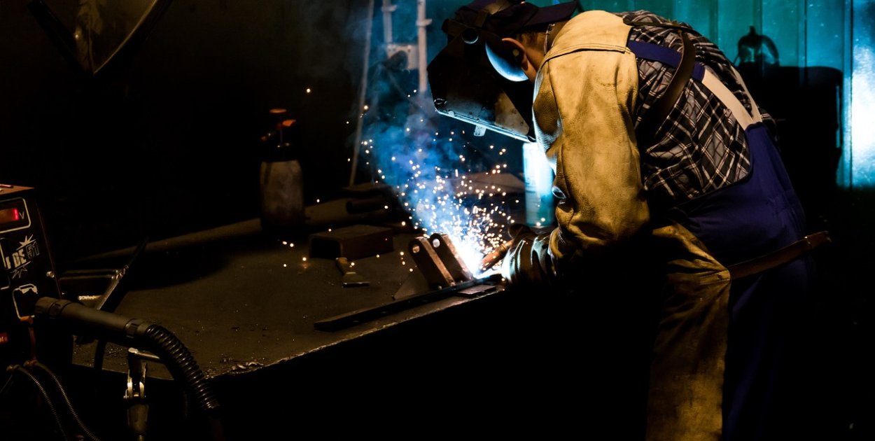 Narzędzia i urządzenia do wiercenia w zastosowaniach technicznych