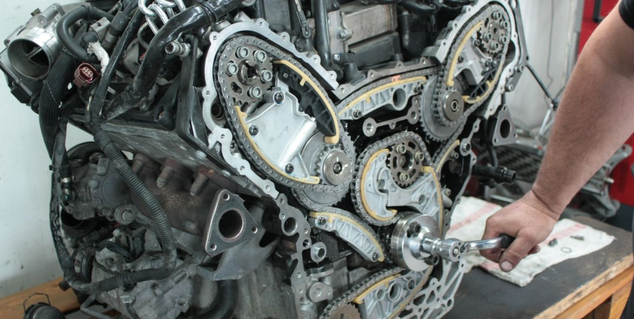 Czy długie postoje samochodu są groźne dla rozrządu? Skutki nieużywania...