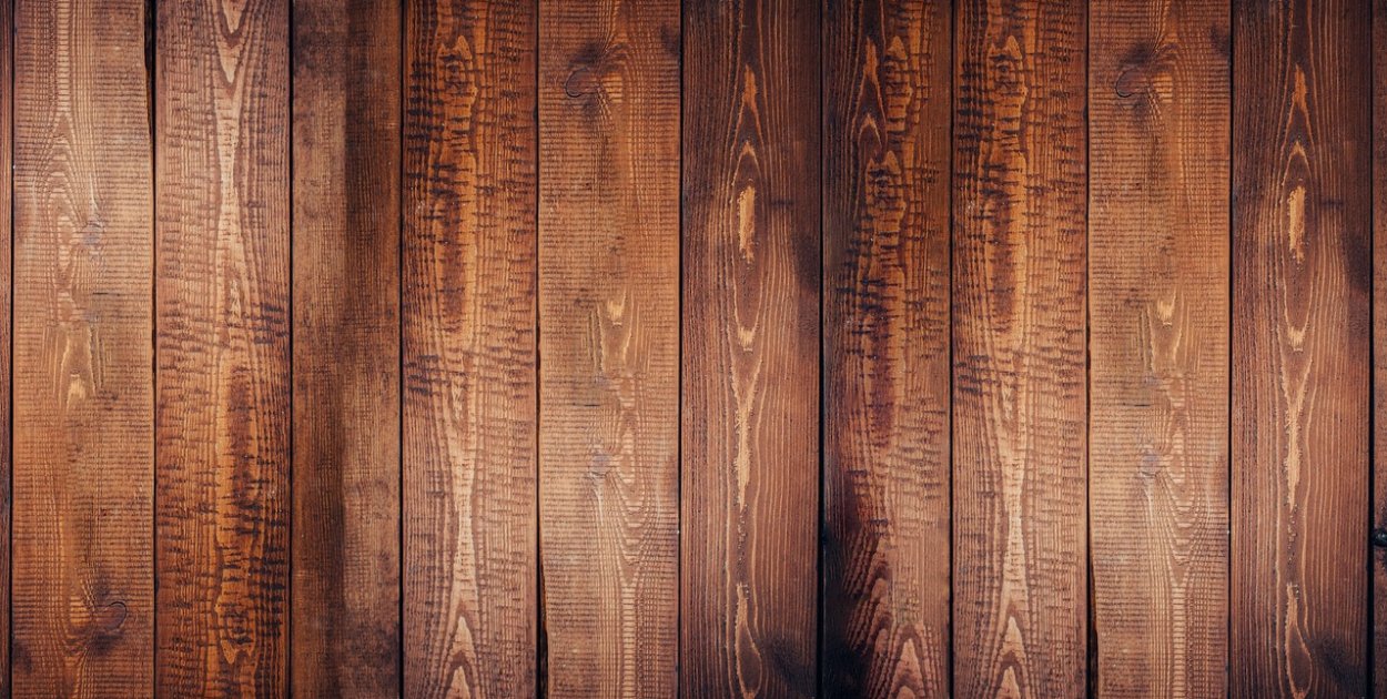 Postaw na stare deski i nadaj wnętrzu autentyczny klimat